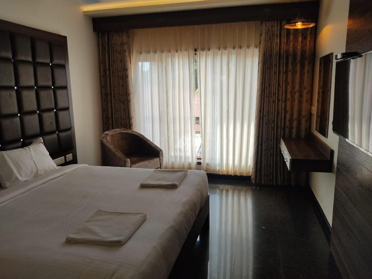 Hotel Vijayarani Tiruchirappalli Екстер'єр фото