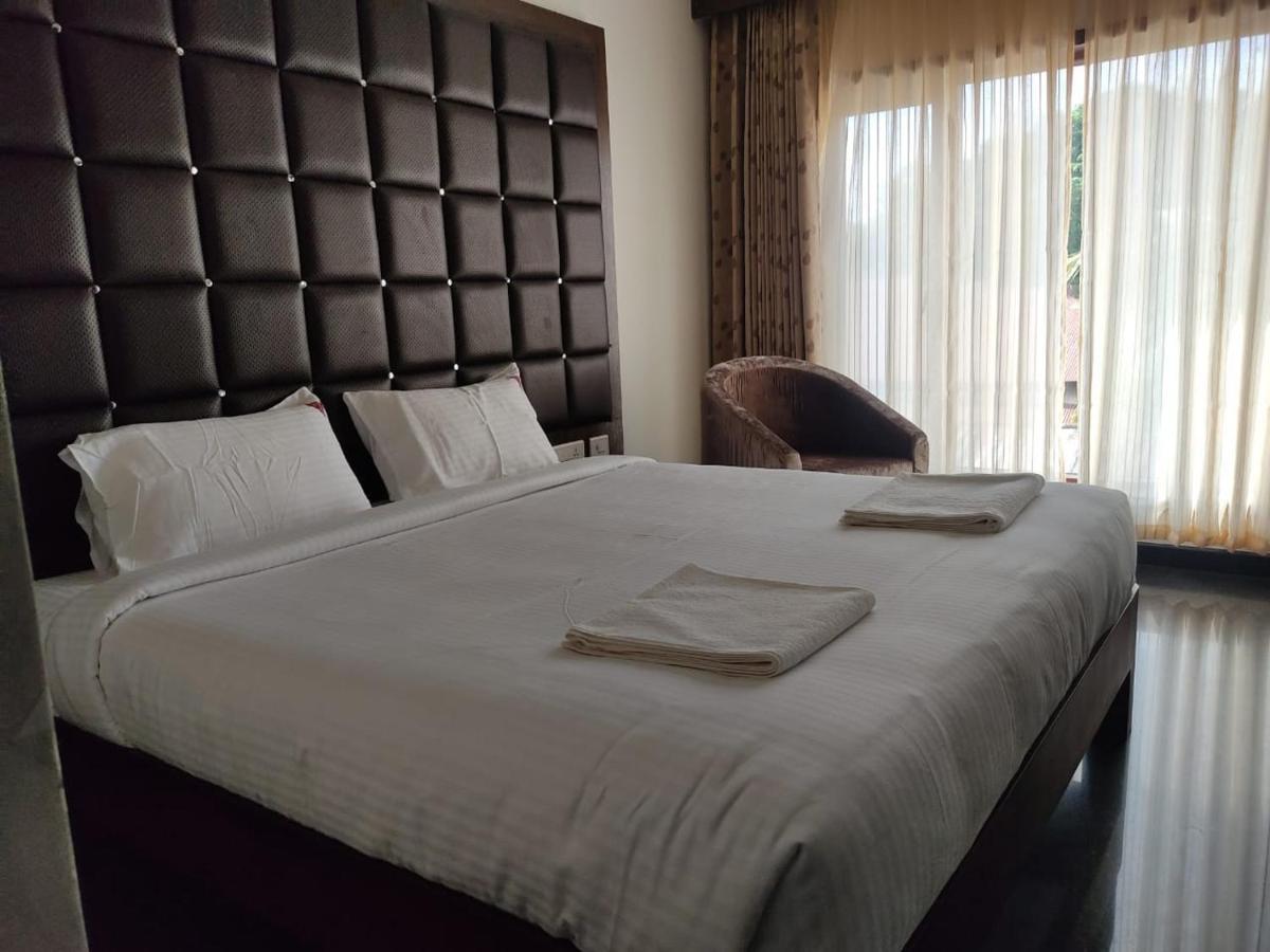 Hotel Vijayarani Tiruchirappalli Екстер'єр фото