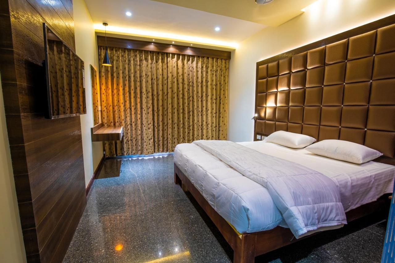 Hotel Vijayarani Tiruchirappalli Екстер'єр фото