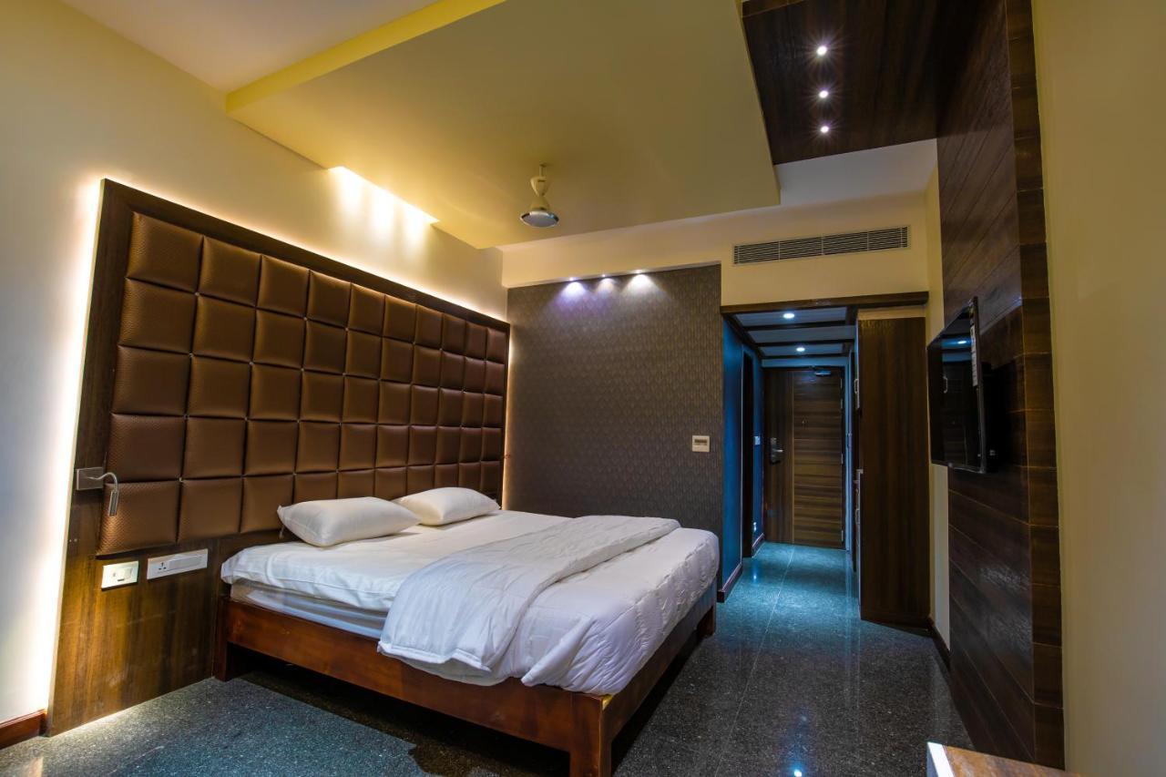 Hotel Vijayarani Tiruchirappalli Екстер'єр фото