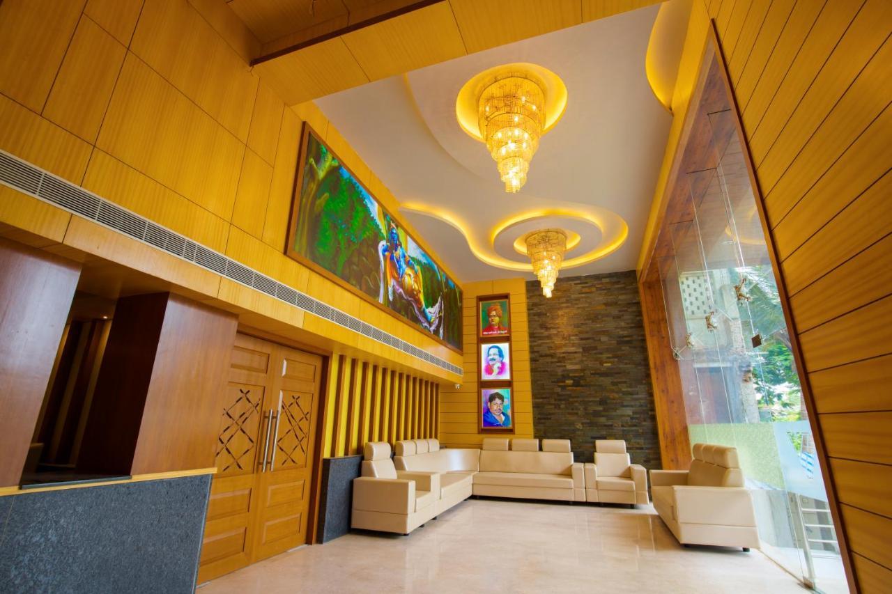 Hotel Vijayarani Tiruchirappalli Екстер'єр фото